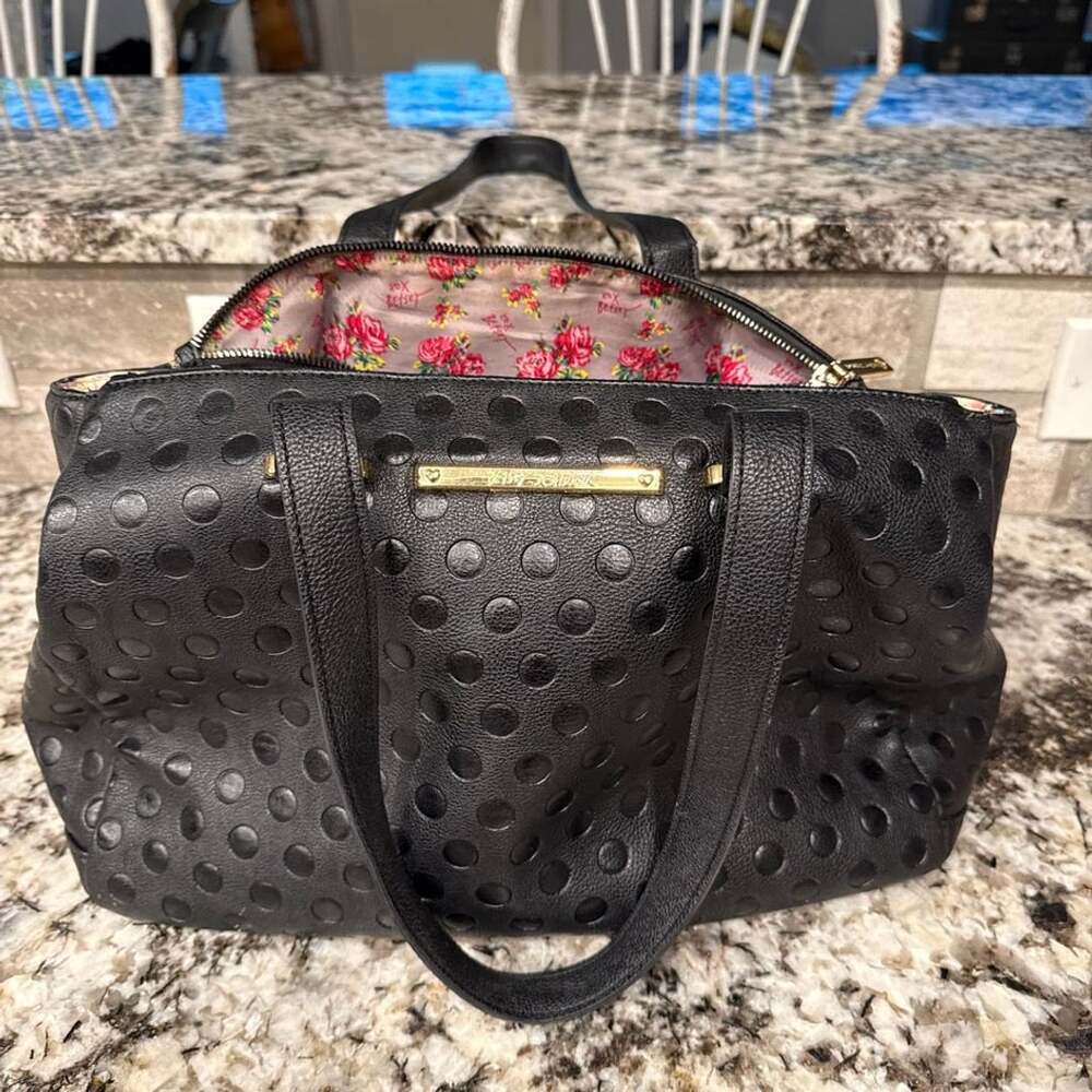 Betsy Johnson satchel handbag, color black, dimensions 19/10/6 ...,